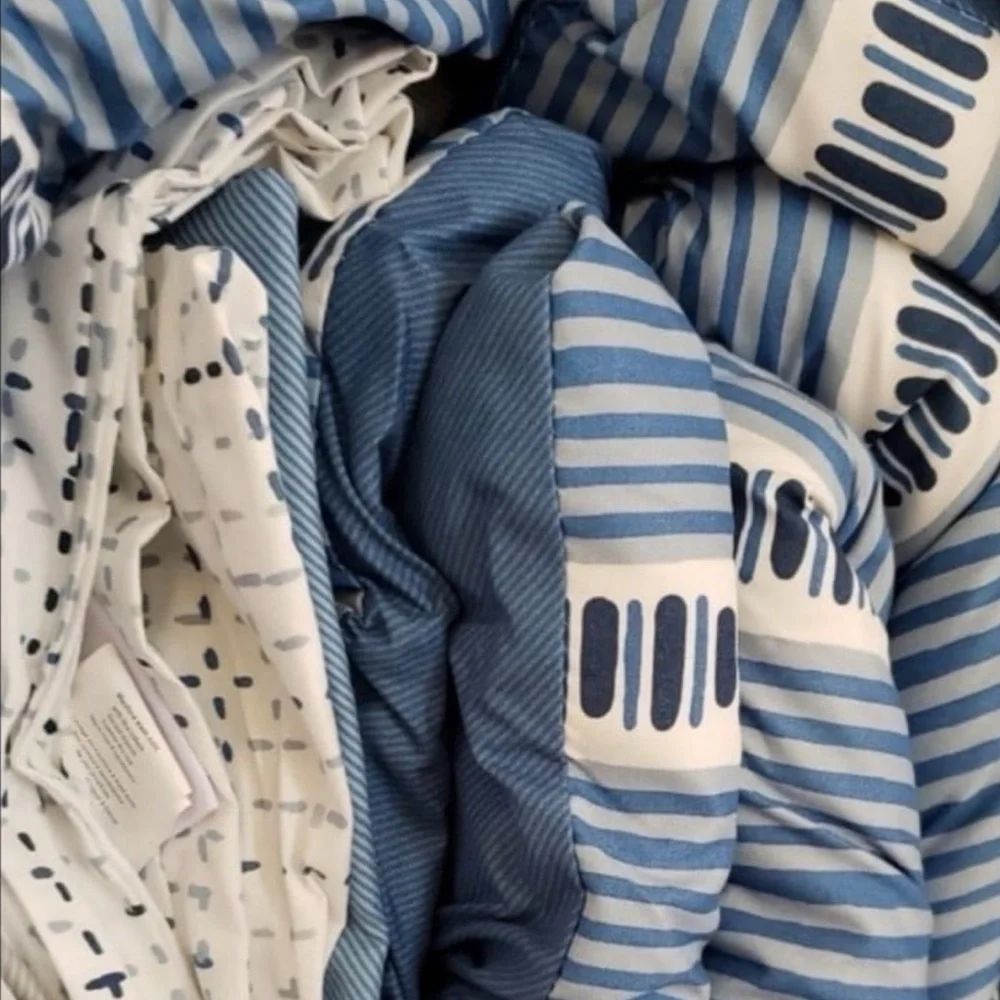 NWT Marmalade 7-Piece Queen Reversible Comforter Set in Blue Sheet Set